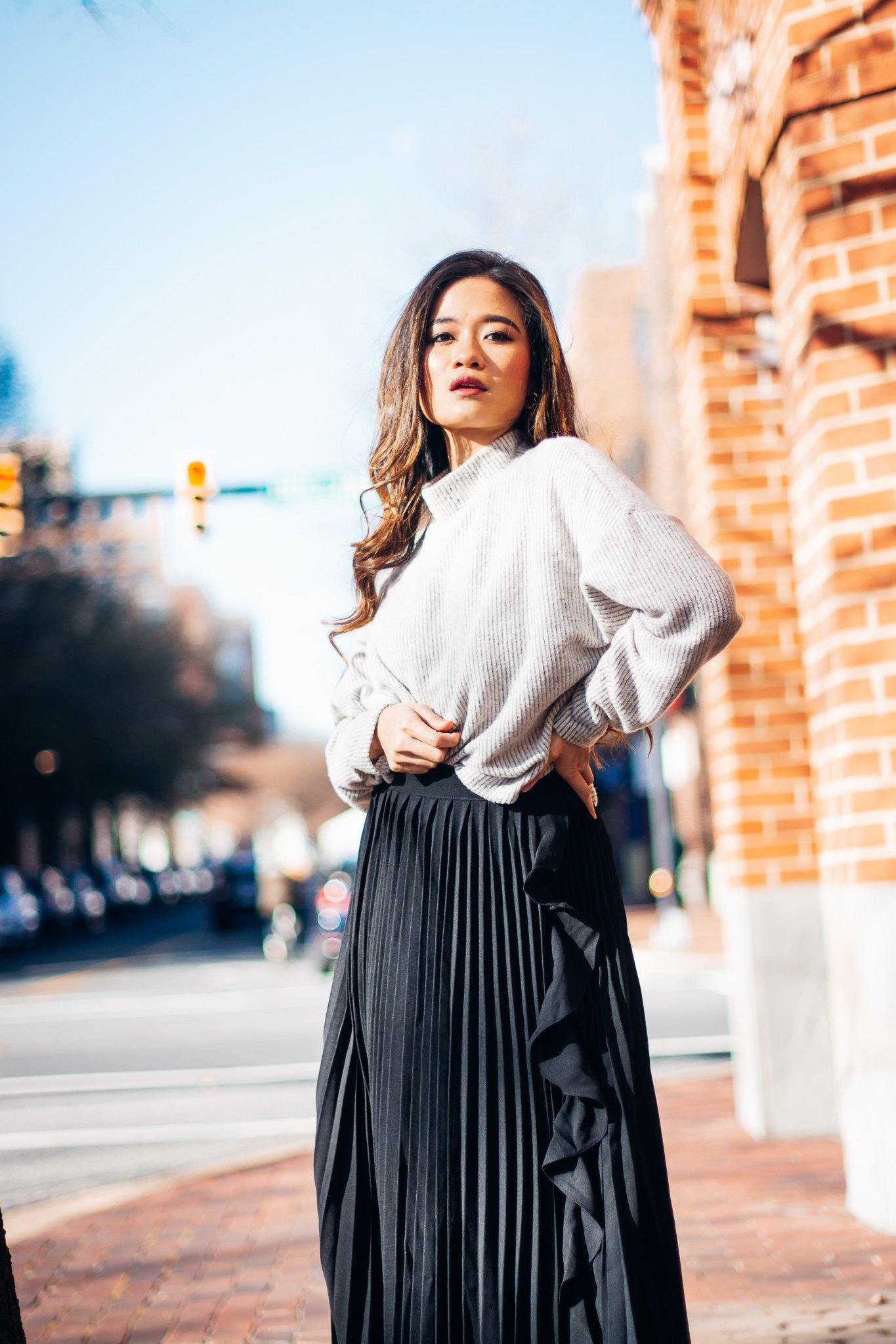 Black pleated maxi outlet skirt outfit